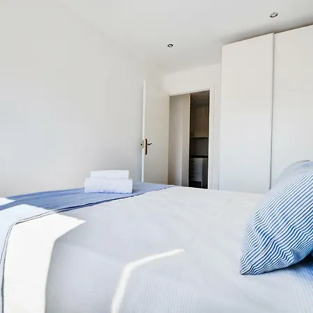 Apartment Foners